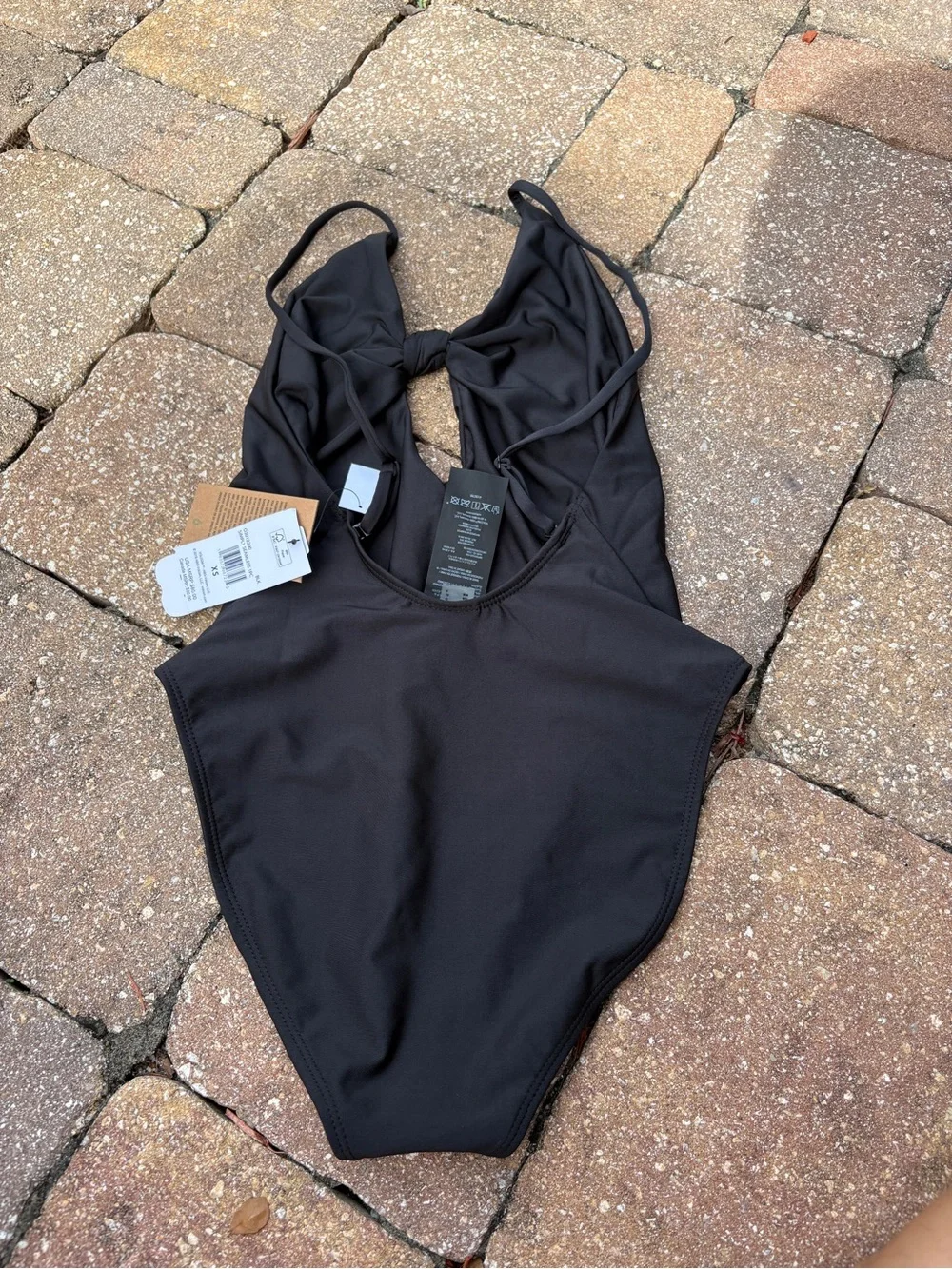 Volcom nwt black